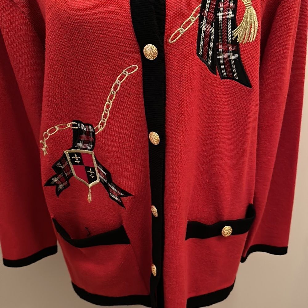 Doncaster Sweater‼️ - Picture 2 of 5